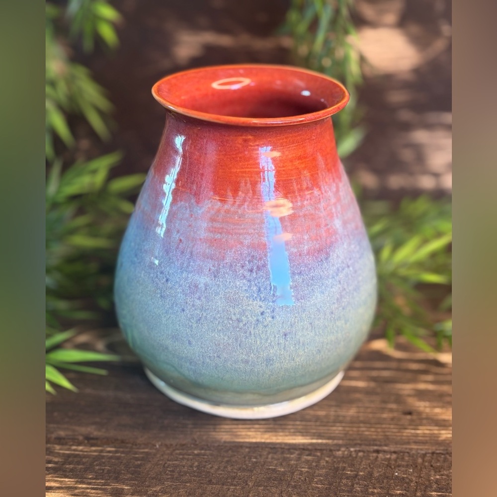 Dreamsicle Lippy Vase